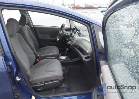 2013 Honda Fit z USA, uszkodzony, nr VIN JHMGE8H36DC079187